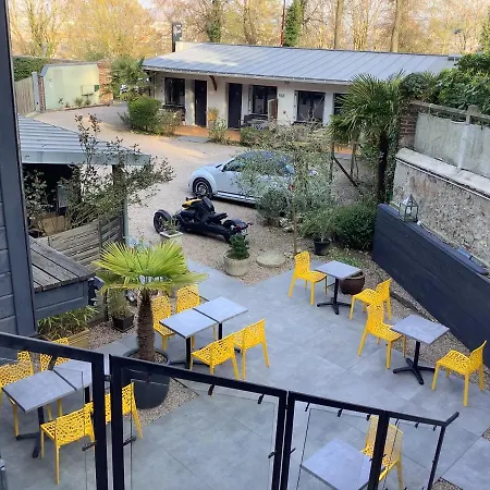 Monet Hotel