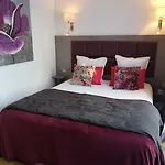 Monet 3* La Riviere-Saint-Sauveur