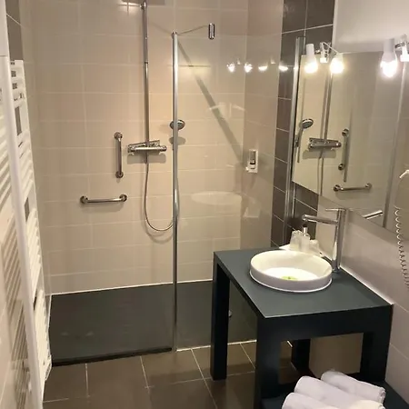 Hotell Monet 3*