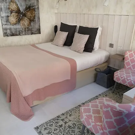 Monet Hotel La Rivière-Saint-Sauveur