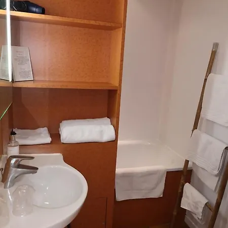Ξενοδοχείο Monet 3*