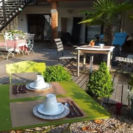 Monet Hotel La Rivière-Saint-Sauveur