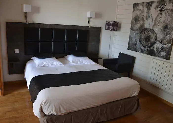 Monet Hotel La Riviere-Saint-Sauveur