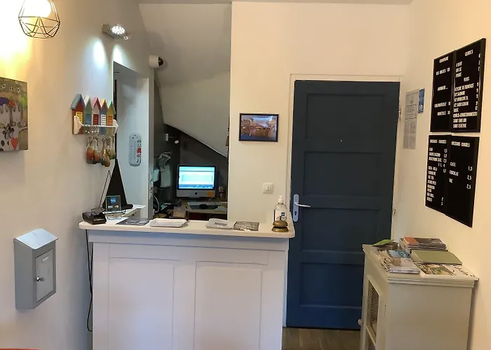 Monet La Riviere-Saint-Sauveur