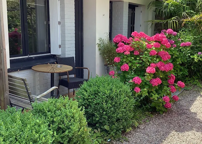 Monet Hotel La Riviere-Saint-Sauveur