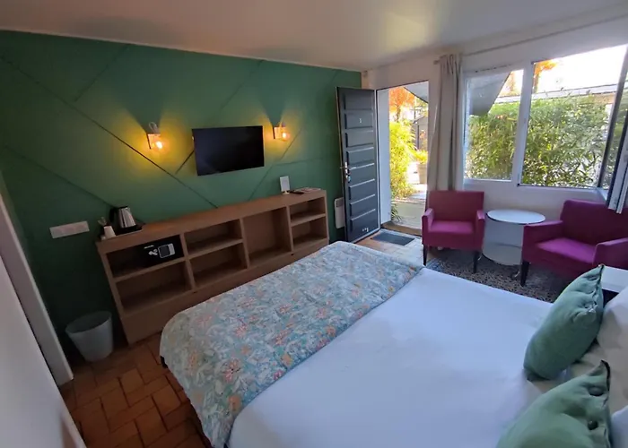 Monet Hotel La Riviere-Saint-Sauveur