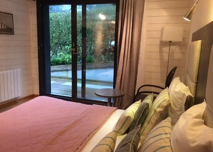 Hotel Monet La Riviere-Saint-Sauveur